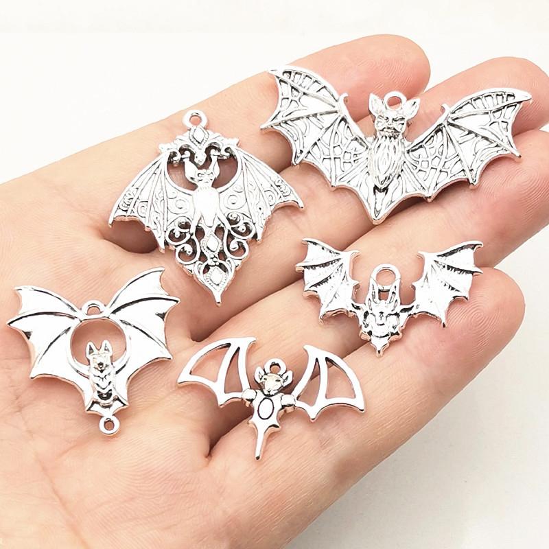 # จี้รูปค้างคาวสไตล์โกธิค 4 ชิ - Cosplay Bat Prop บทวิจารณ์และราคา